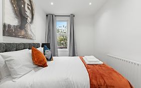 Cosy 1 & 2 Bedroom Apartments Central London Zone 1
